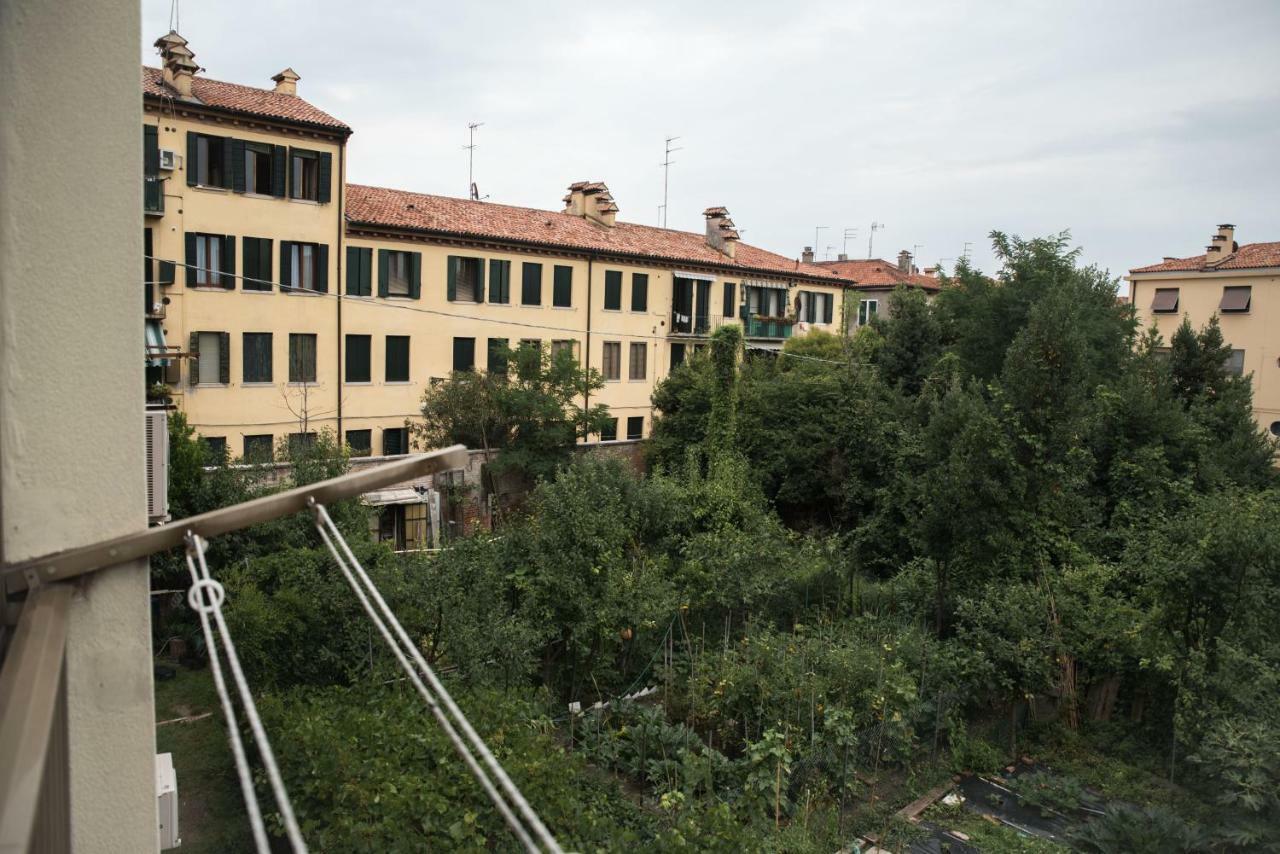 Venetian Mood: Secret Garden * Venedig